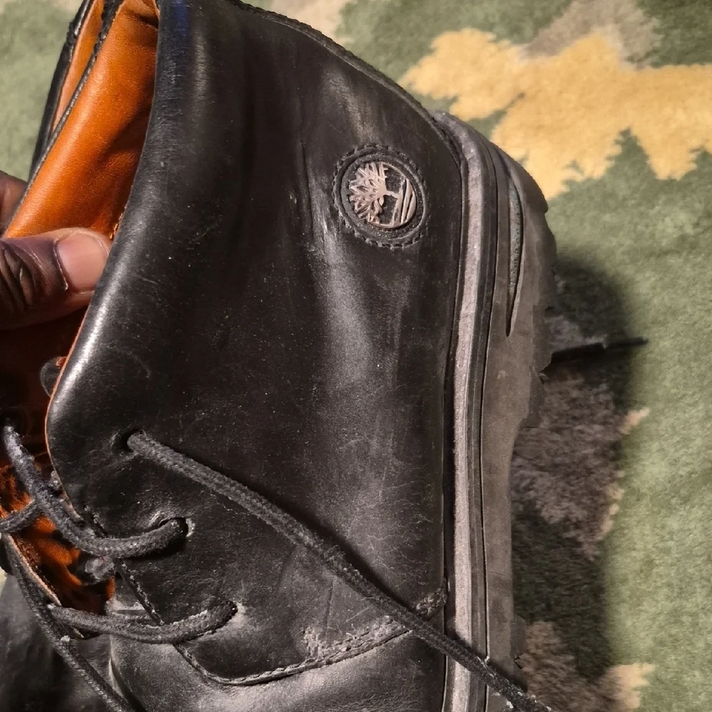 Timberland Black Leather Chukka Boots with Tan Lining